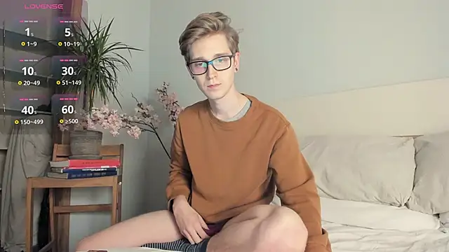 Shirizi online show from December 2024 06:49:02 PM