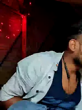 Snapshot of rayhan085 chatting on February 2025 02:55:02 PM rayhan085 online show from February 2025 02:55:02 PM