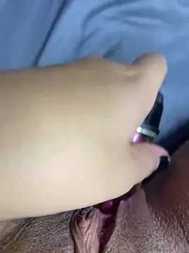 Snapshot of lili_fire69 chatting on December 2024 03:47:02 AM lili fire69 online show from December 2024 03:47:02 AM