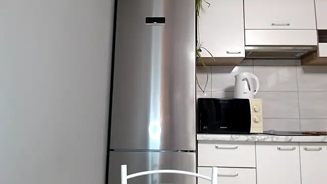 SierraSky  online show from December 2025 06:13:02 PM