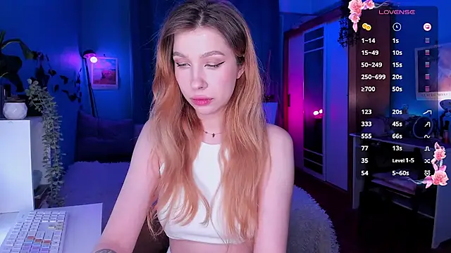 tenderdreams online show from March 2025 11:45:02 AM