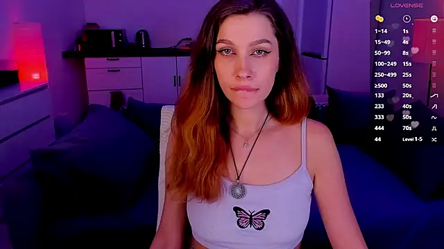 tenderdreams online show from November 2025 06:02:02 AM