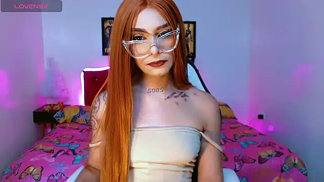 Snapshot of AdharaaMoon chatting on November 2025 07:17:01 PM AdharaaMoon online show from November 2025 07:17:01 PM