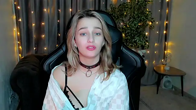 Sinty Noria online show from February 2025 04:06:01 AM