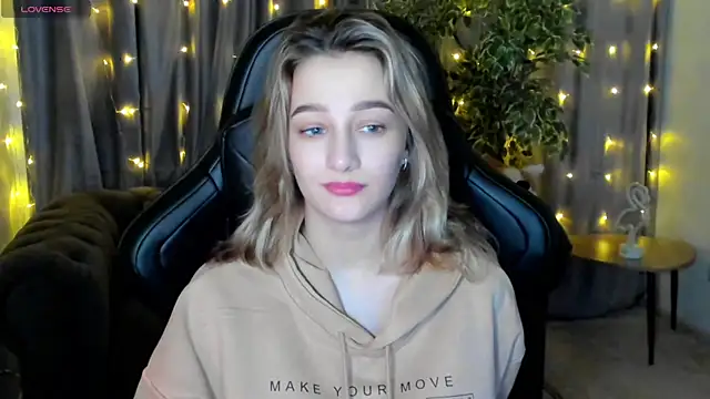 Sinty Noria online show from February 2025 07:34:01 AM