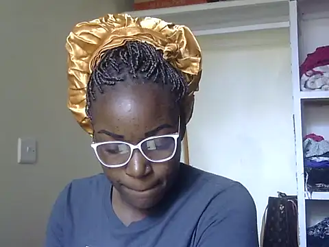 Sexy racy rebel  online show from November 2025 09:09:02 AM