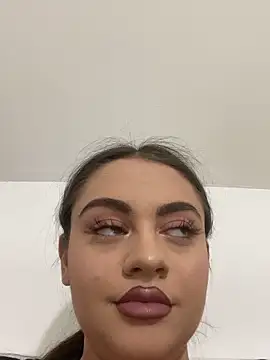 ayshalove online show from February 2025 06:13:02 PM