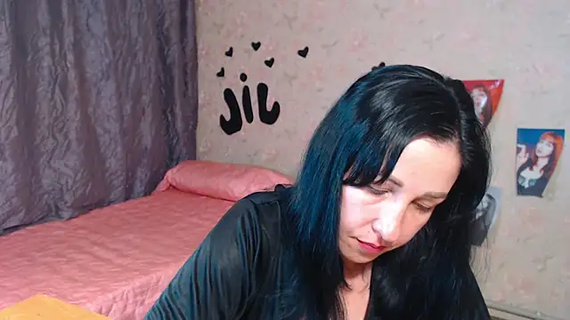 JillStevens online show from November 2025 12:23:01 AM