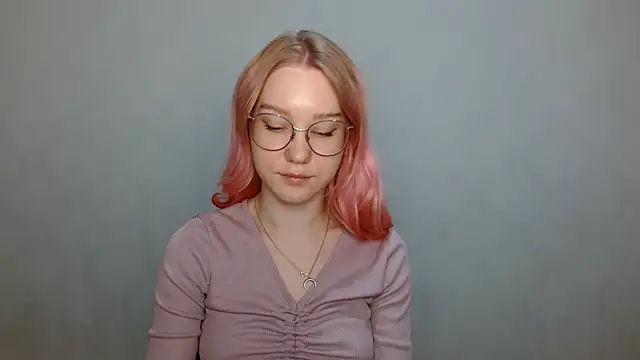 Snapshot of cindi_hot chatting on December 2024 09:28:01 AM cindi hot online show from December 2024 09:28:01 AM