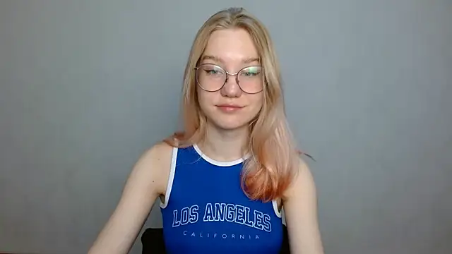 Snapshot of cindi_hot chatting on January 2025 09:36:02 AM cindi hot online show from January 2025 09:36:02 AM