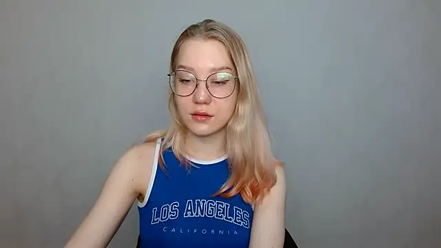 Snapshot of cindi_hot chatting on February 2025 10:13:02 AM cindi hot online show from February 2025 10:13:02 AM