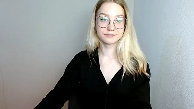 Snapshot of cindi_hot chatting on March 2025 12:36:02 PM cindi hot online show from March 2025 12:36:02 PM