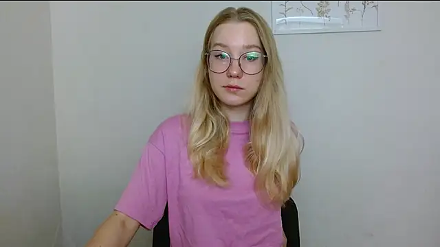 Snapshot of cindi_hot chatting on September 2025 08:59:02 AM cindi hot online show from September 2025 08:59:02 AM