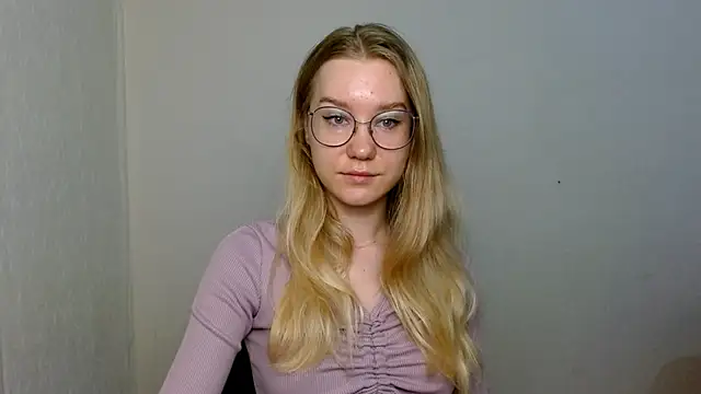 Snapshot of cindi_hot chatting on November 2025 09:44:02 AM cindi hot online show from November 2025 09:44:02 AM