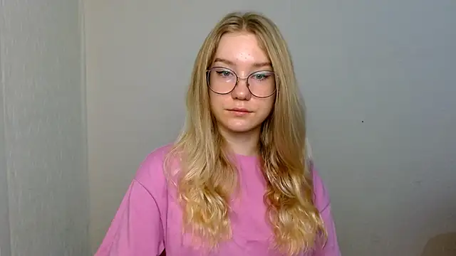 Snapshot of cindi_hot chatting on November 2025 08:28:01 AM cindi hot online show from November 2025 08:28:01 AM