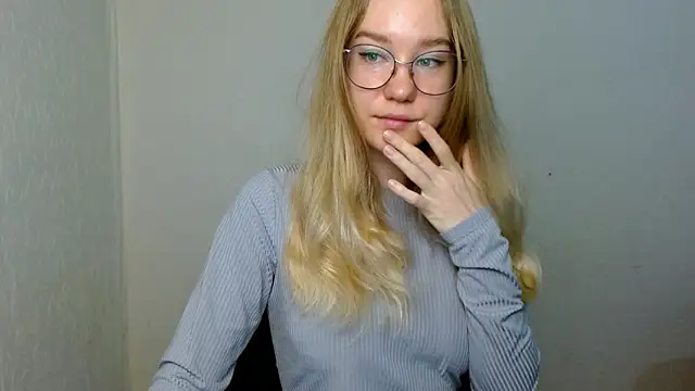 Snapshot of cindi_hot chatting on November 2025 09:34:01 AM cindi hot online show from November 2025 09:34:01 AM