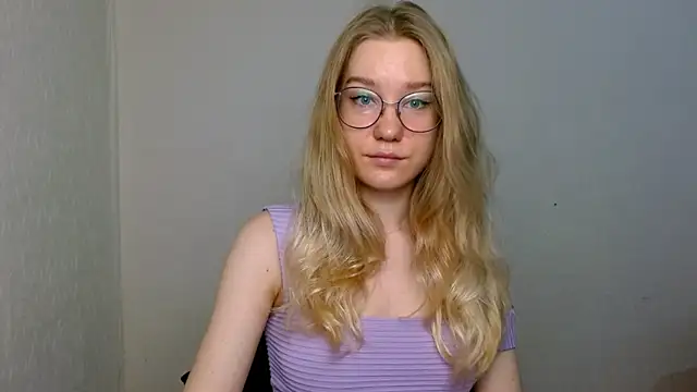 Snapshot of cindi_hot chatting on December 2025 10:13:01 AM cindi hot online show from December 2025 10:13:01 AM