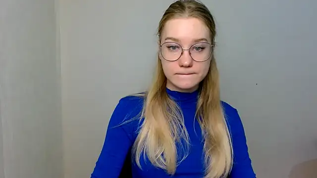 Snapshot of cindi_hot chatting on December 2025 11:27:02 AM cindi hot online show from December 2025 11:27:02 AM