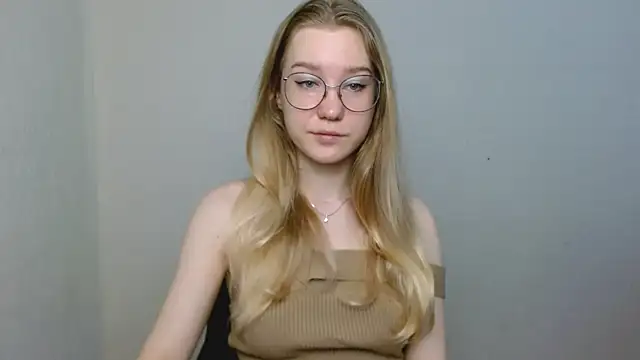 Snapshot of cindi_hot chatting on January 2026 10:18:01 AM cindi hot online show from January 2026 10:18:01 AM