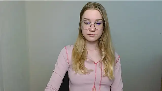 Snapshot of cindi_hot chatting on February 2026 12:12:01 PM cindi hot online show from February 2026 12:12:01 PM