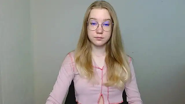 cindi hot online show from March 2026 07:52:02 AM