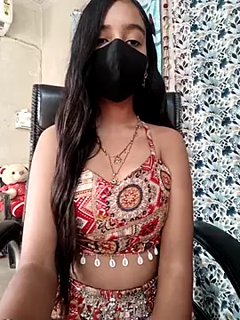 Parinaaz18 online show from October 2025 01:48:02 AM