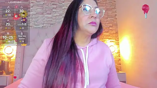 Snapshot of Gina_Myers chatting on February 2025 12:11:02 PM Gina Myers online show from February 2025 12:11:02 PM