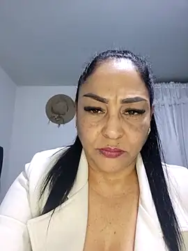 Snapshot of Gina_Myers chatting on November 2025 01:33:02 AM Gina Myers online show from November 2025 01:33:02 AM