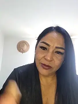 Snapshot of Gina_Myers chatting on November 2025 02:55:02 PM Gina Myers online show from November 2025 02:55:02 PM