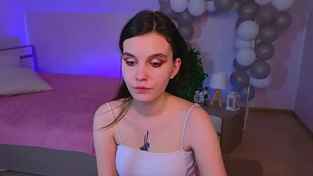 Snapshot of SusieMorris chatting on January 2025 02:49:02 AM SusieMorris online show from January 2025 02:49:02 AM