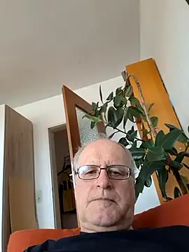 Milkasahne64 online show from June 2026 05:57:02 AM