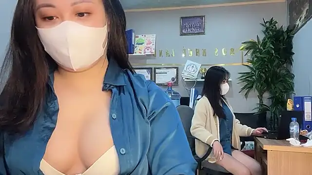 Bamboo Swetie online show from December 2024 02:44:01 PM