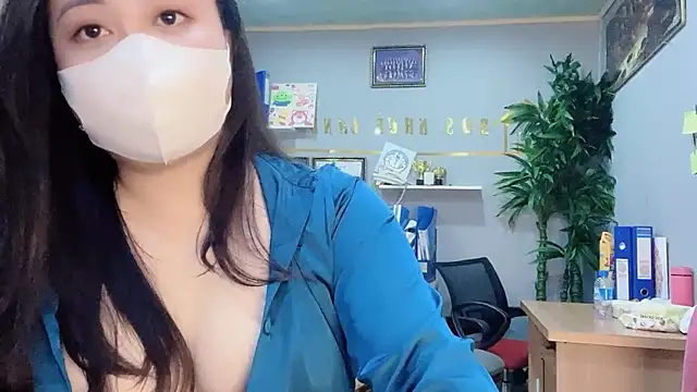 Bamboo Swetie online show from January 2025 06:47:02 AM