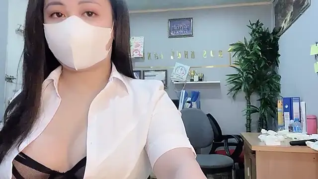 Bamboo Swetie online show from January 2025 03:02:01 PM