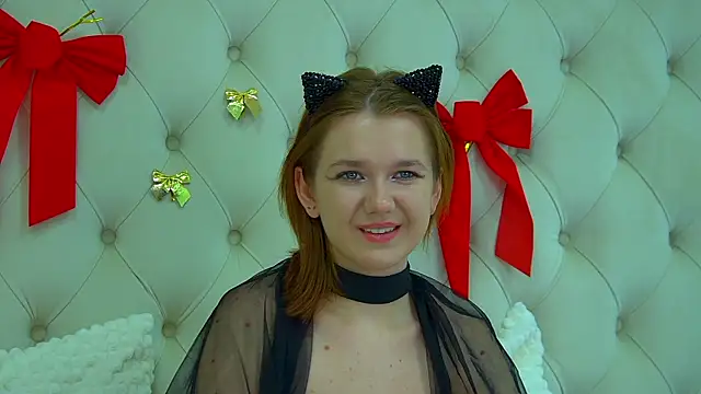 LessySmith online show from December 2024 02:16:02 PM