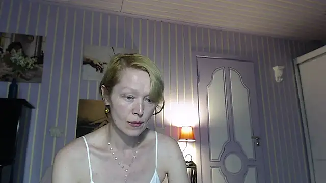 Marquise555 online show from May 2026 05:19:02 PM