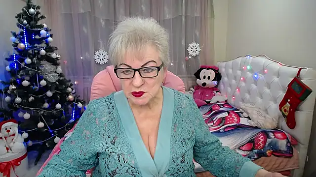KayleSmoll online show from January 2025 07:28:01 PM