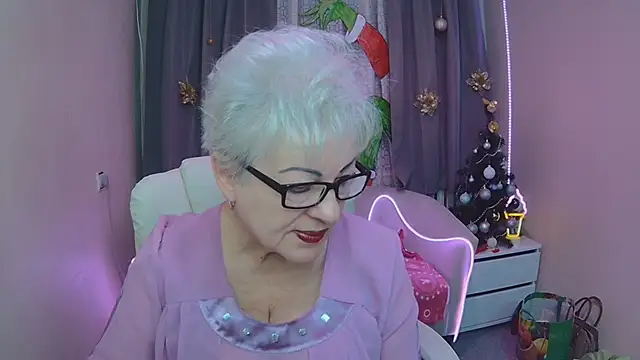 KayleSmoll online show from December 2025 07:31:01 PM