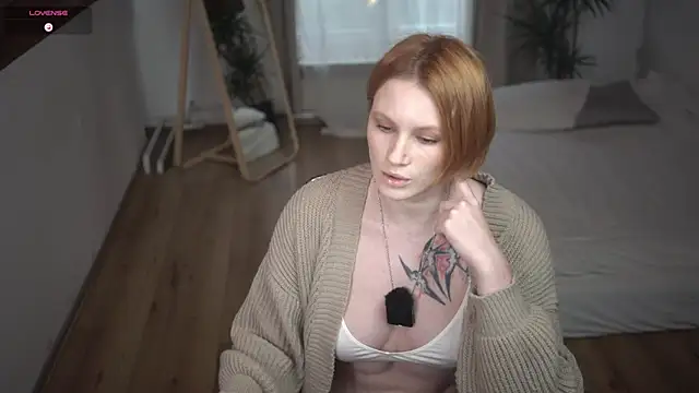 AkaneiroDemon online show from January 2025 01:38:02 PM