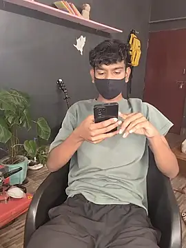 richardjames95 online show from November 2025 06:41:02 PM