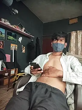 richardjames95 online show from April 2026 08:57:01 PM