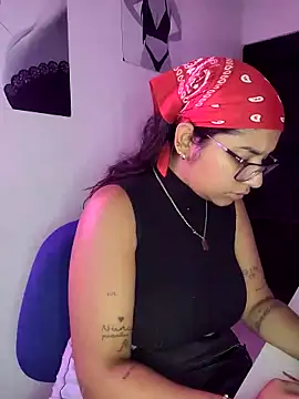 Sofythom1 online show from March 2025 11:31:01 PM