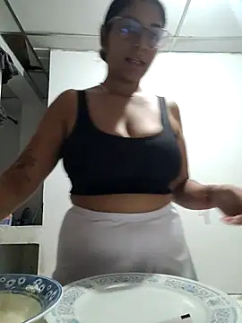 Sofythom1 online show from June 2026 01:54:02 AM