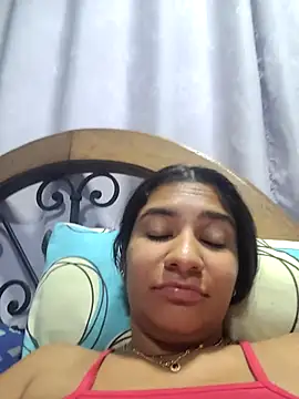 Sofythom1 online show from July 2026 06:17:02 AM