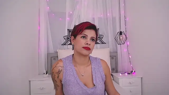 Snapshot of MarianaSanz chatting on December 2024 05:31:01 PM MarianaSanz online show from December 2024 05:31:01 PM