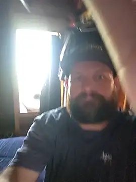 localwhtboyy online show from July 2026 06:01:02 PM