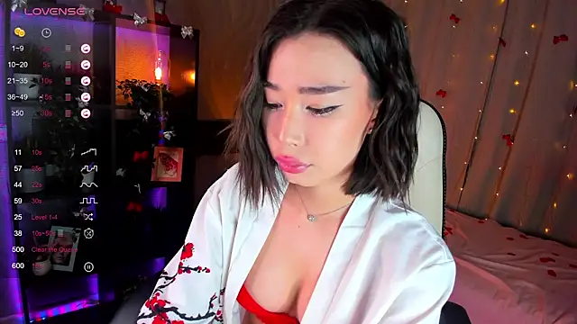 sensualily online show from February 2026 03:45:01 PM