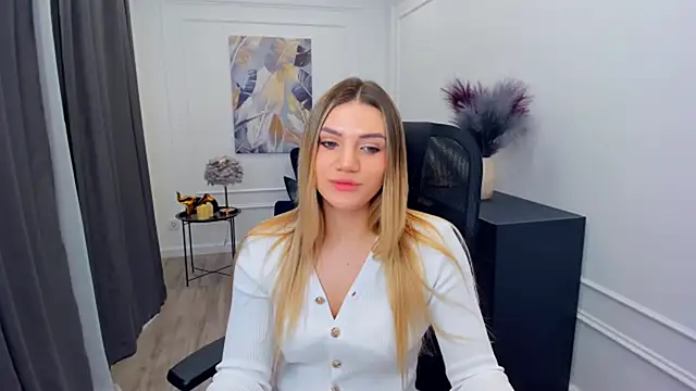 SelenaeMoore online show from February 2026 04:33:02 AM