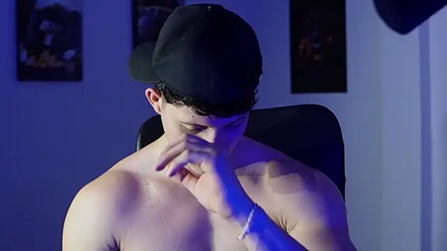 Hazzan Velez online show from December 2025 06:13:02 PM