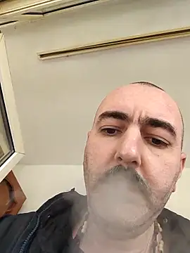 Snapshot of Maryo0001 chatting on October 2025 10:24:01 AM Maryo0001 online show from October 2025 10:24:01 AM